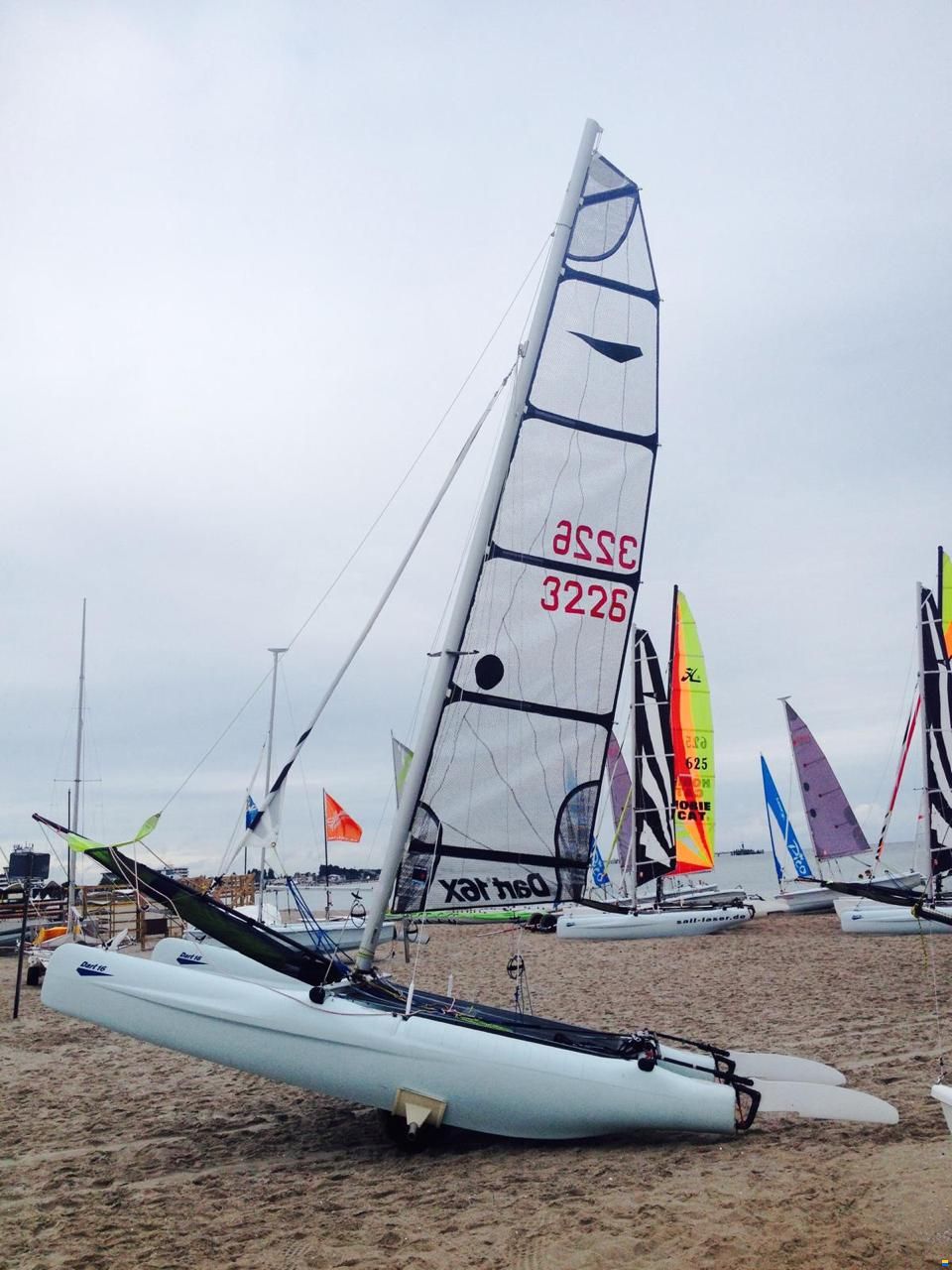 Dart 16 Race