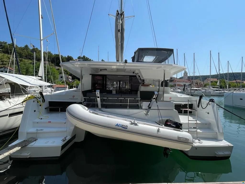 Fountaine Pajot Astrea 42