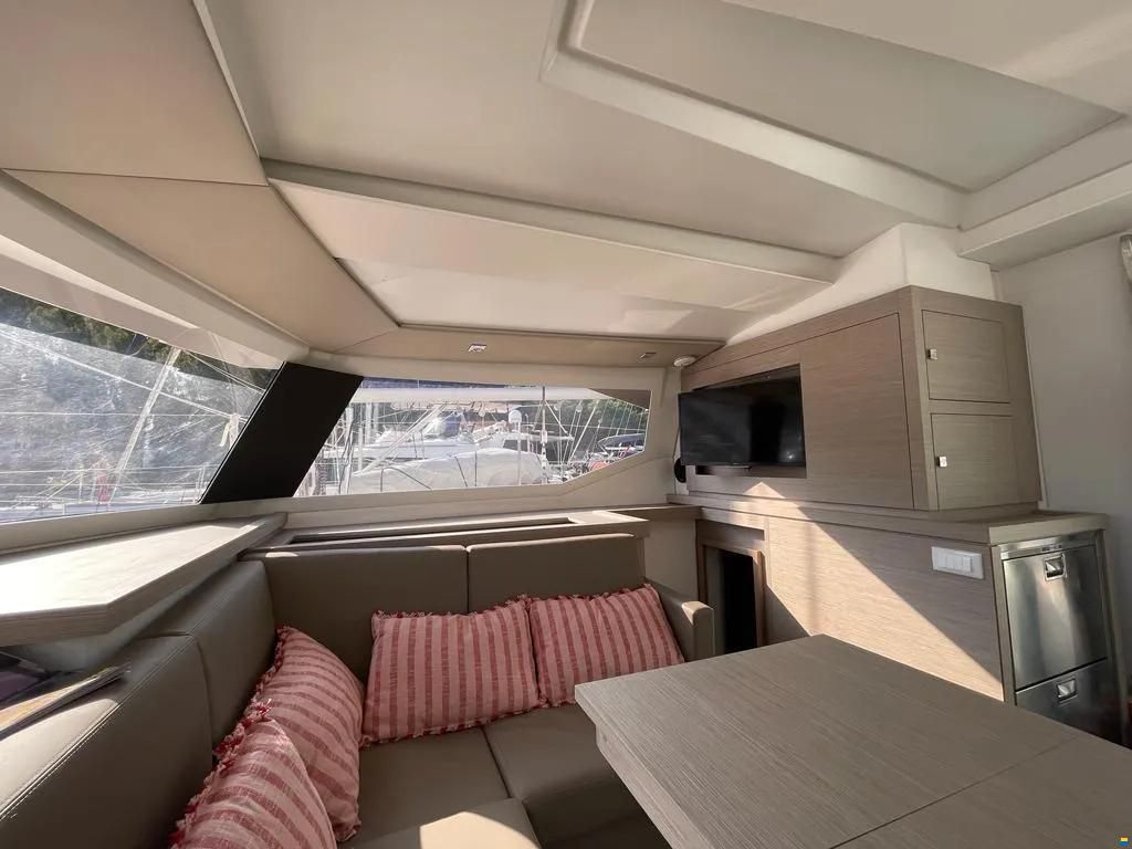 Fountaine Pajot Astrea 42