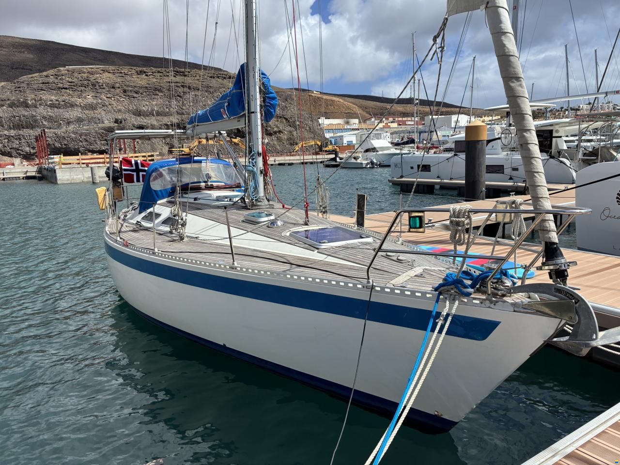 Sweden Yachts 340