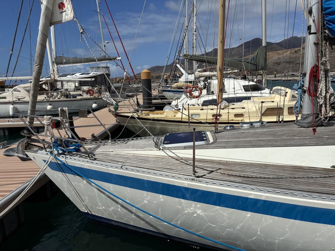 Sweden Yachts 340