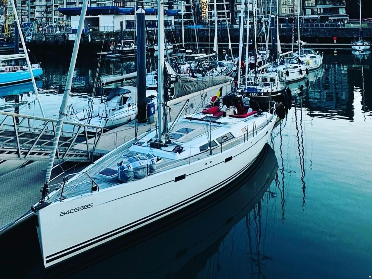 Hanse 470e