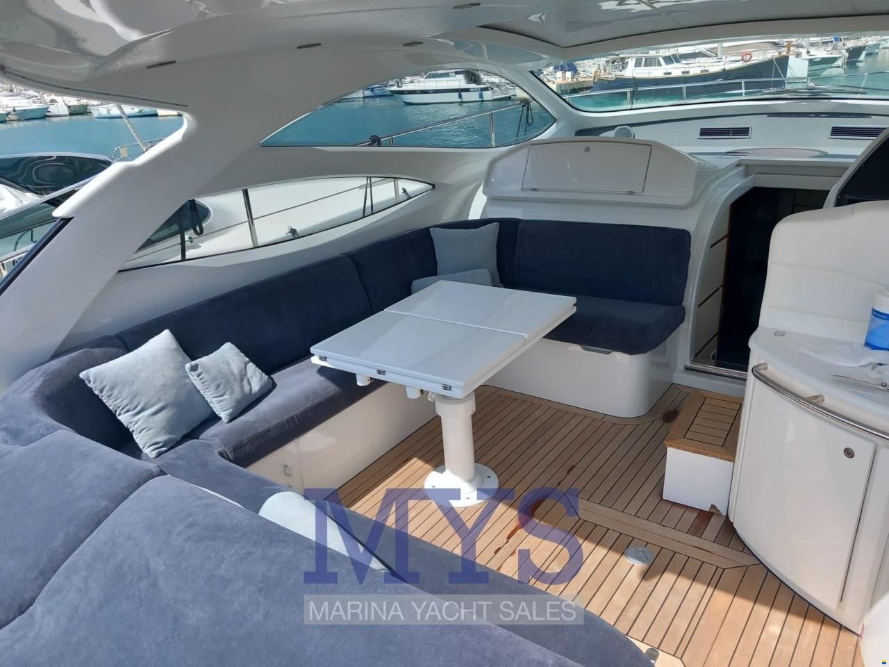 Pershing 50'