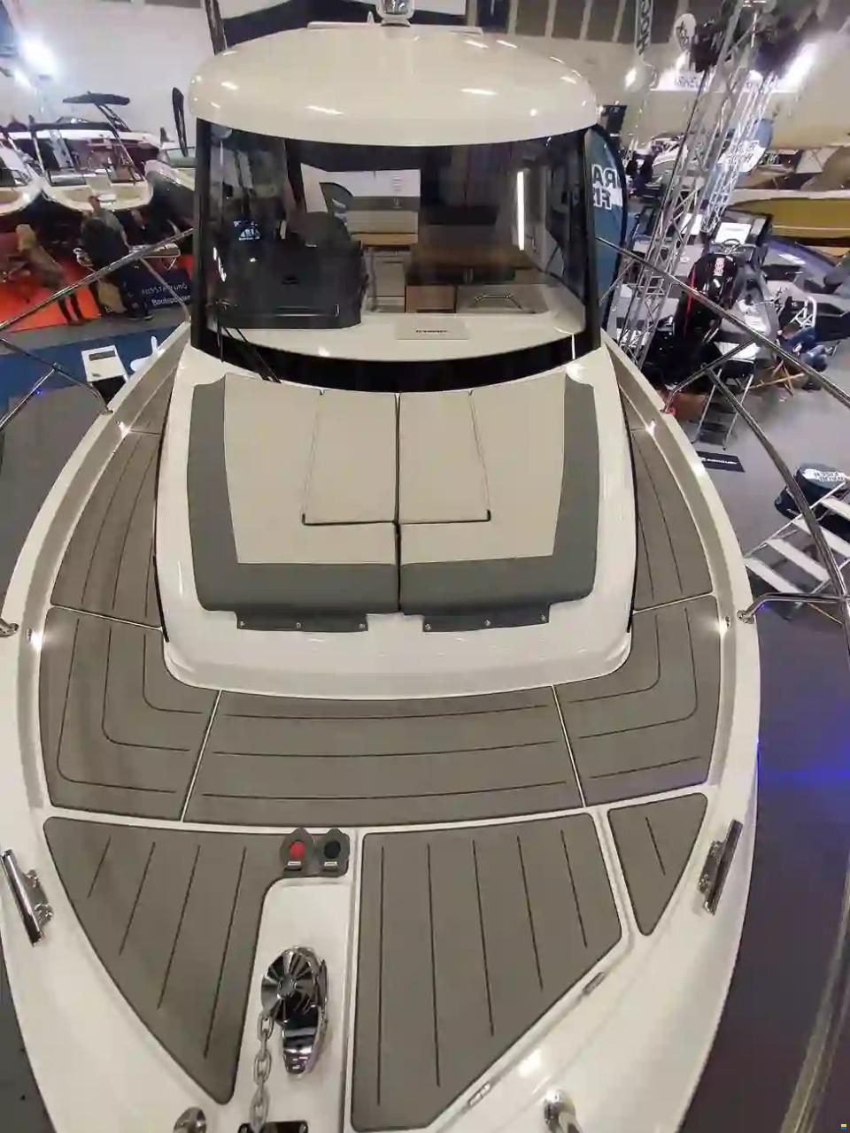 Nauticat 880