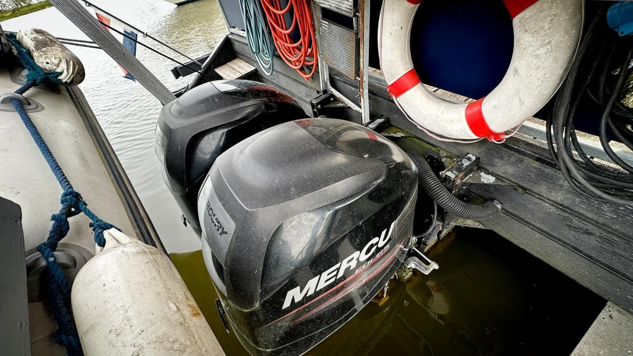 Hausboot Concorde II