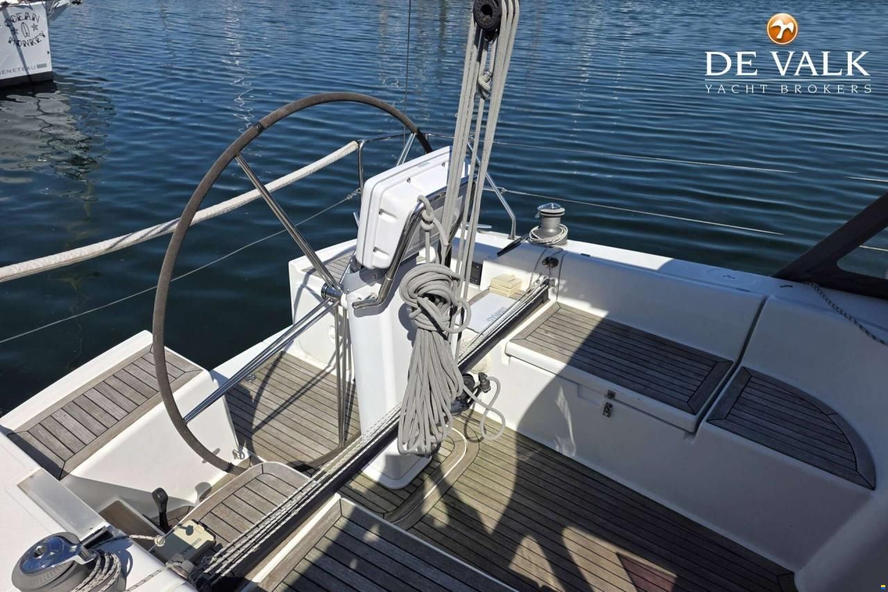 Hanse 370