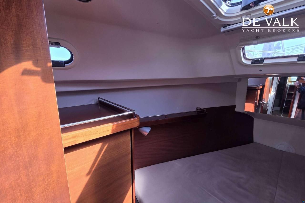 Hanse 370