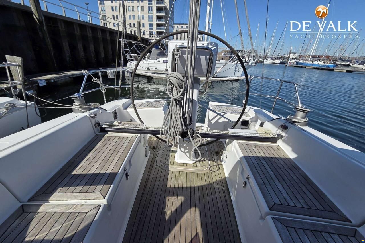 Hanse 370