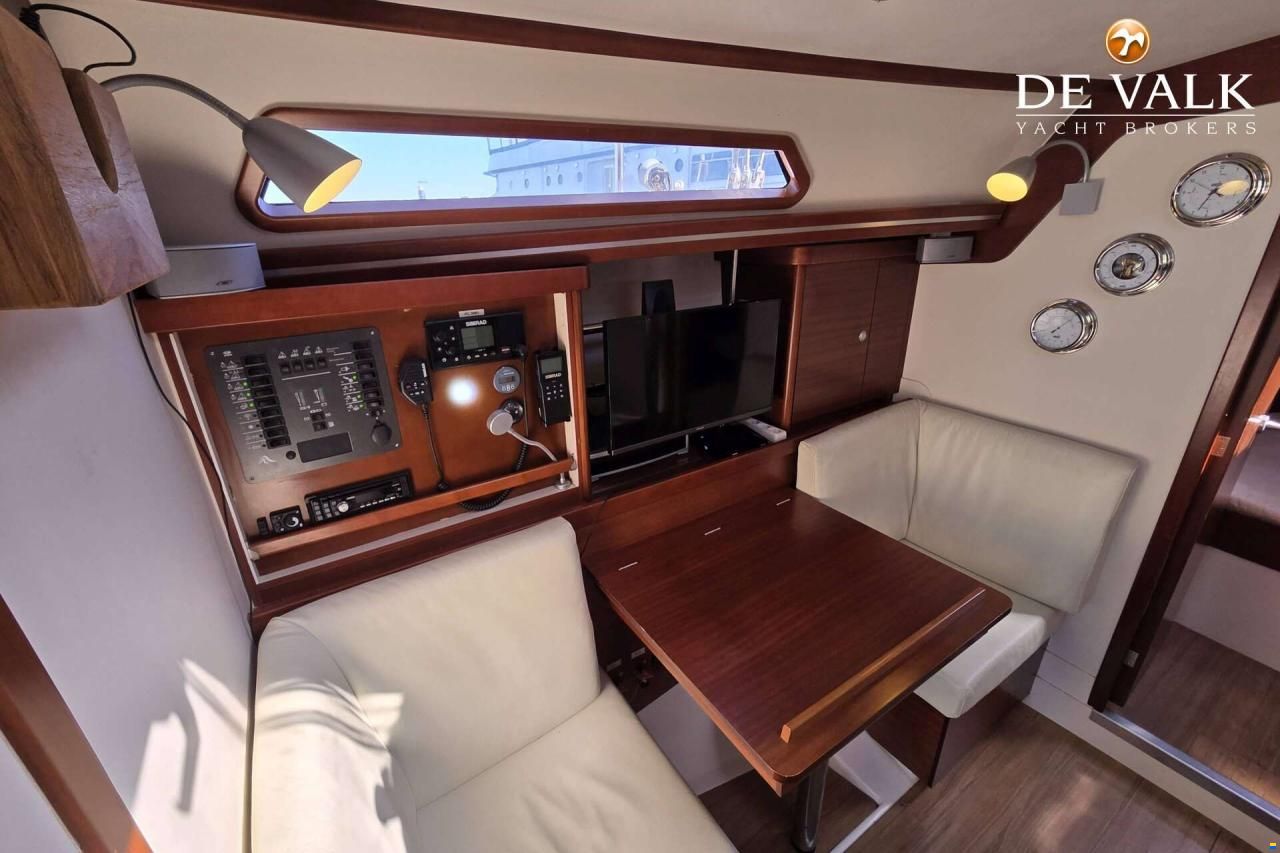 Hanse 370