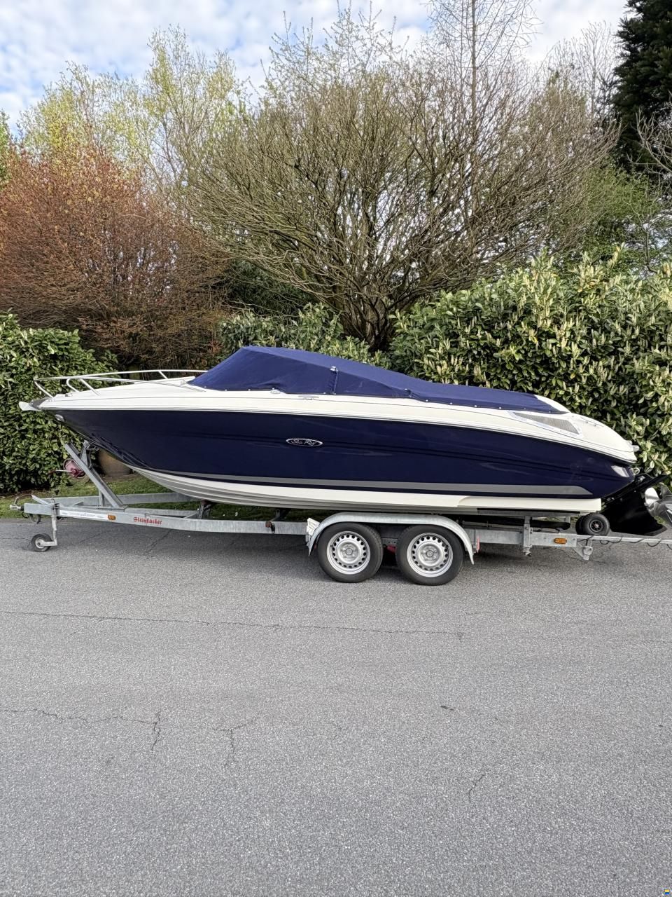 Sea Ray 210 Overnighter