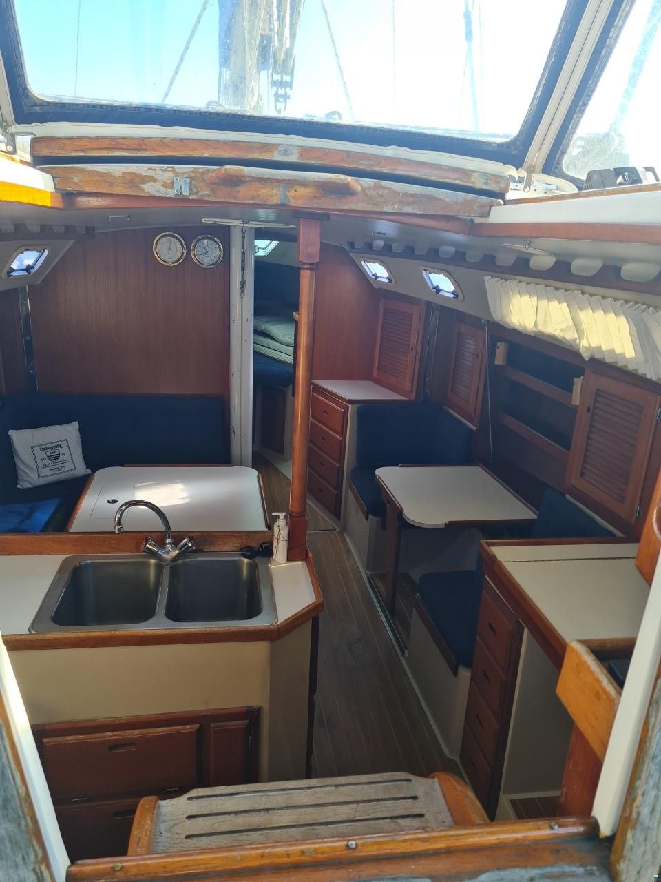 Catalina 36