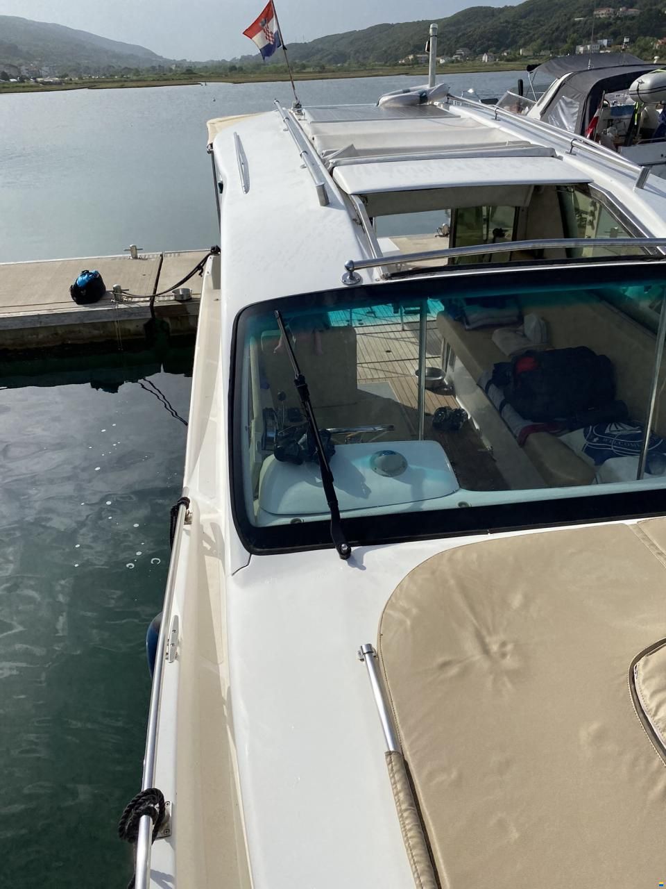 Custom 8.8 m Liveaboard Cruiser