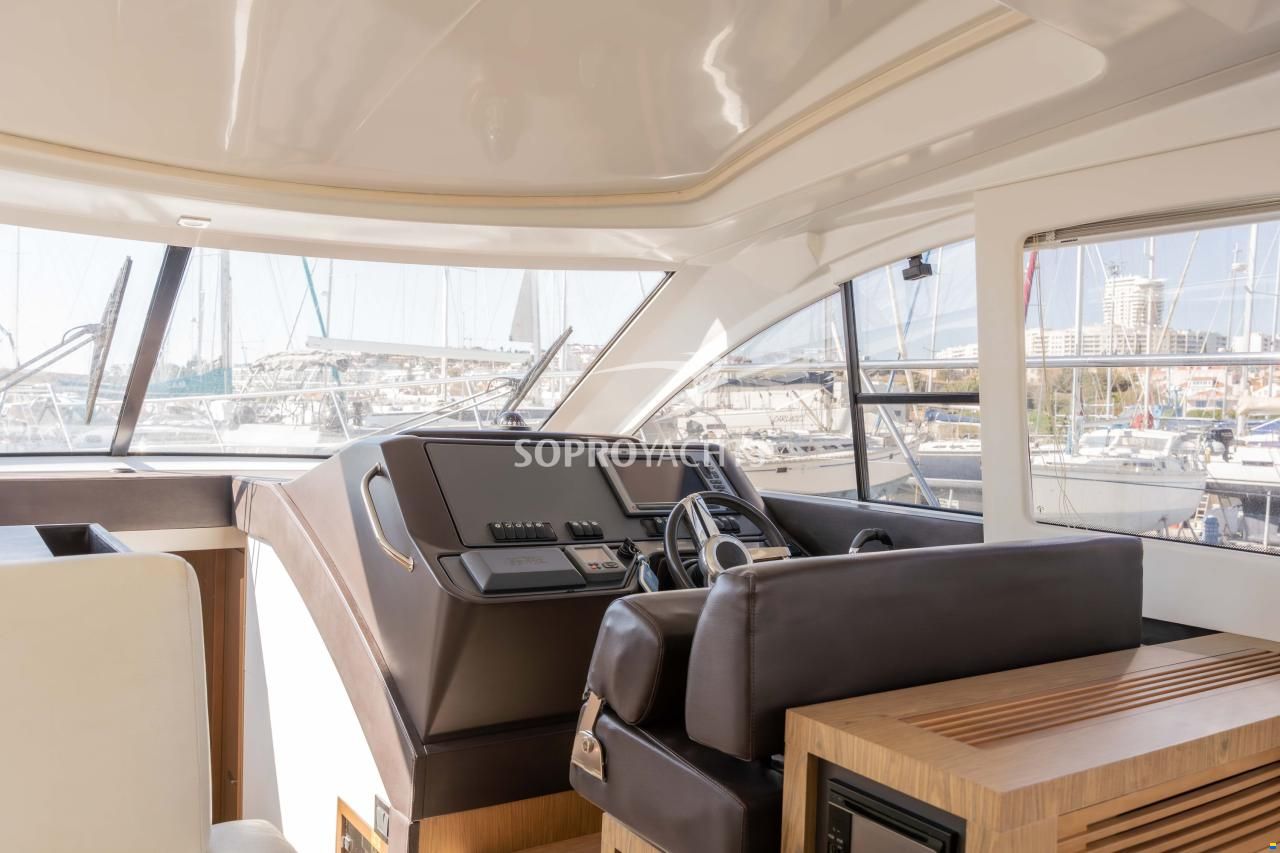 Beneteau Flyer Gran Turismo 49