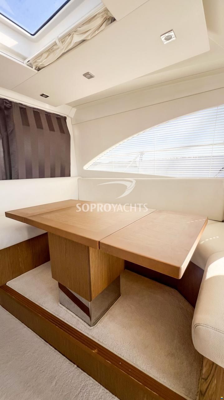 Beneteau Flyer Gran Turismo 49