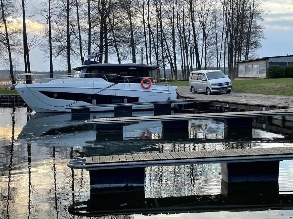 Cranchi T36 Crossover