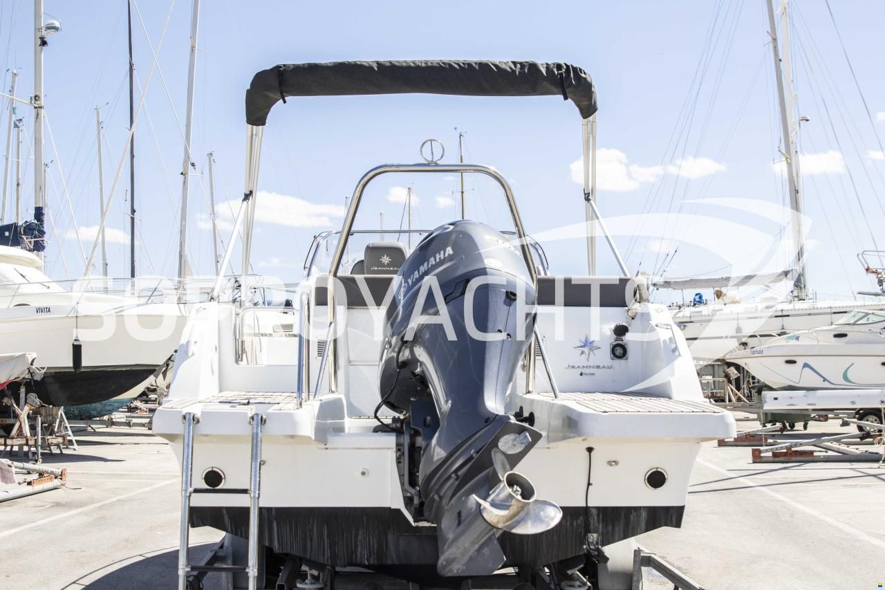Jeanneau Cap Camarat 6.5 WA