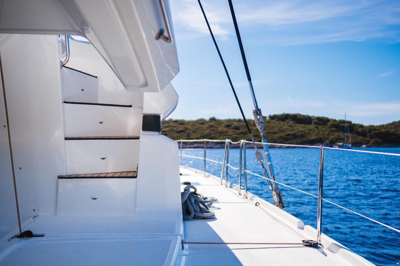 Lagoon 51