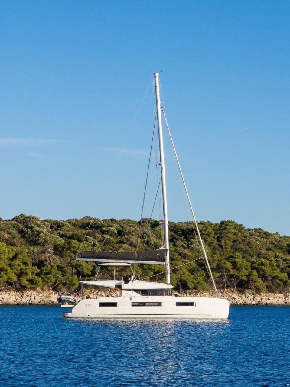 Lagoon 51