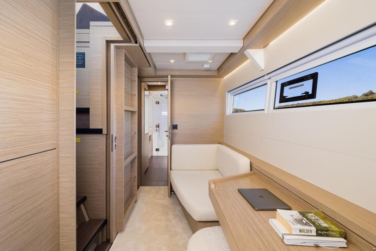 Lagoon 51