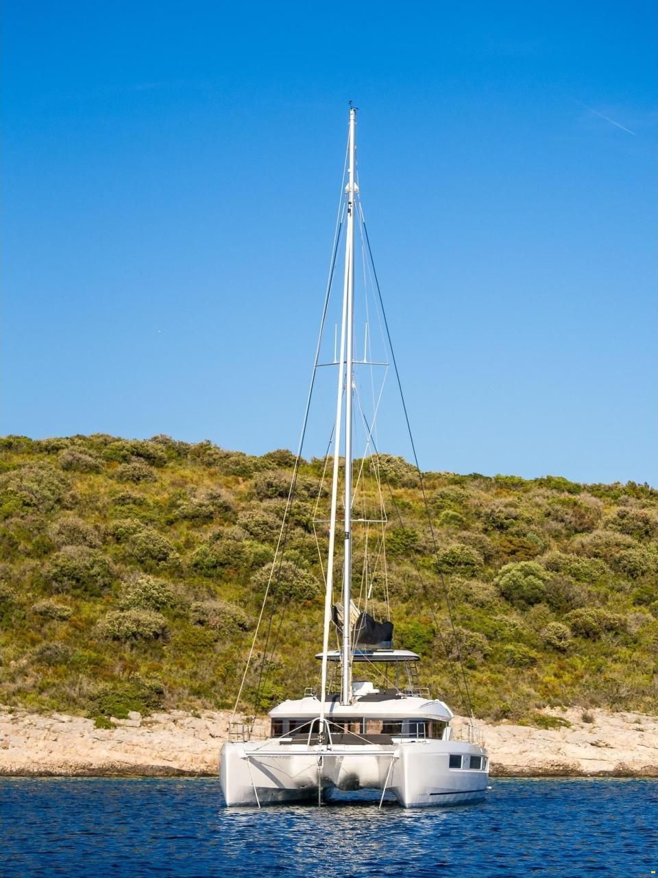 Lagoon 51