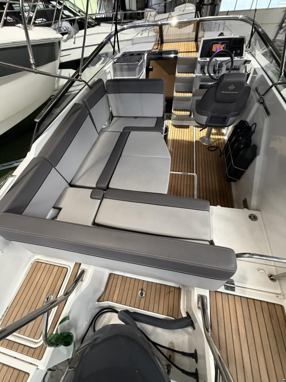 Jeanneau Cap Camarat 7.5 DC Serie 2