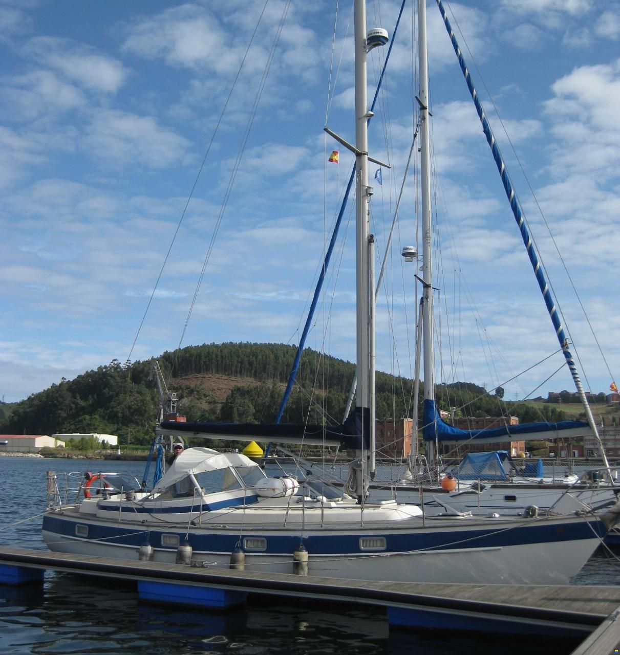 Hallberg-Rassy 352