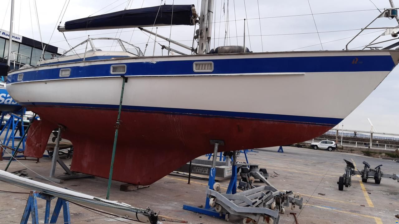 Hallberg-Rassy 352