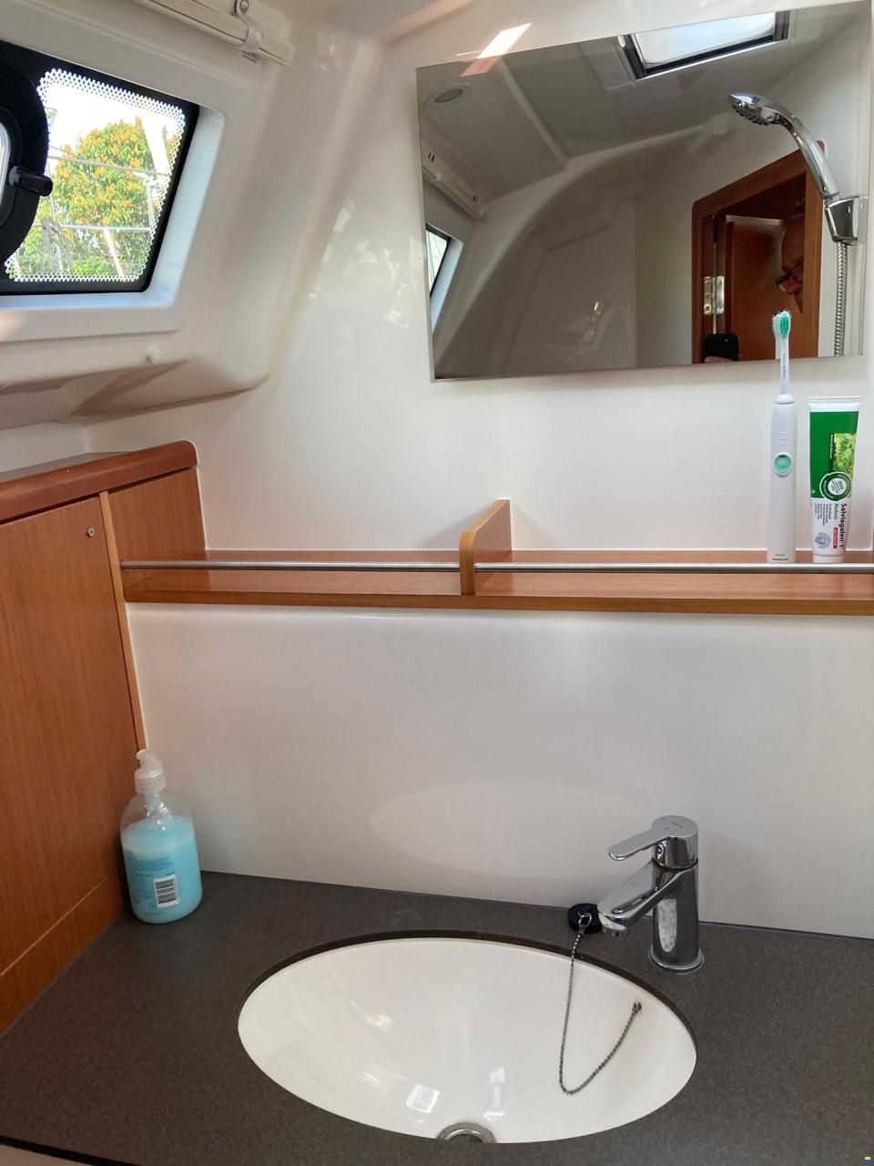 Bavaria Cruiser 37