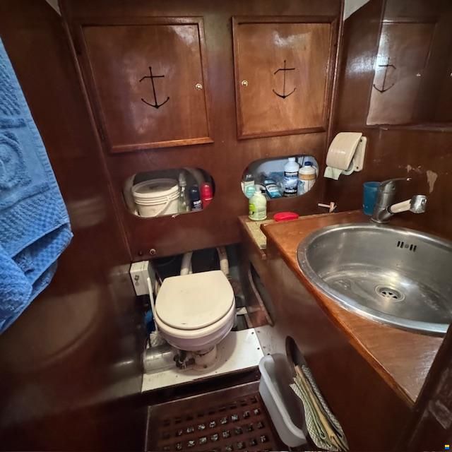 Cantiere Nautico Roseto 38