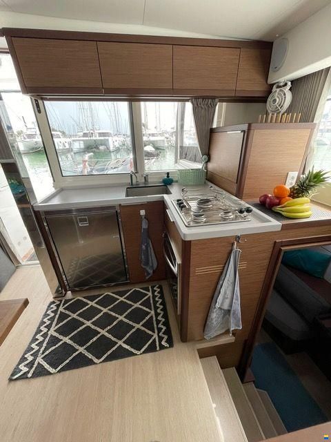 Lagoon 40