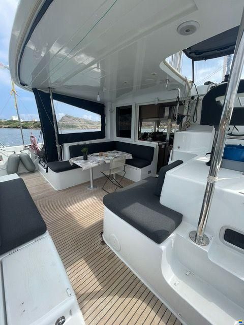 Lagoon 40