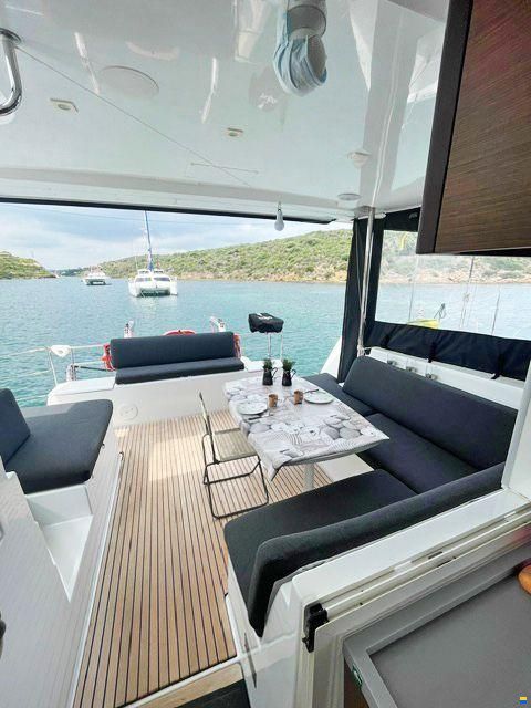 Lagoon 40
