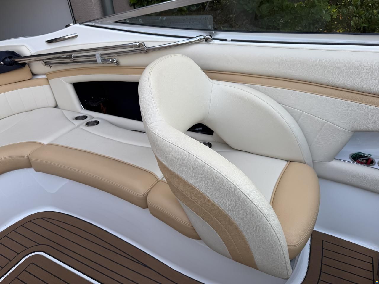 Europe Marine Viper 243