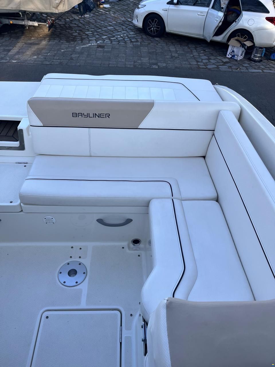 Bayliner Cuddy 642