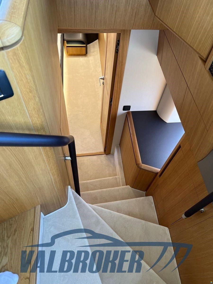 Galeon 680 FLY