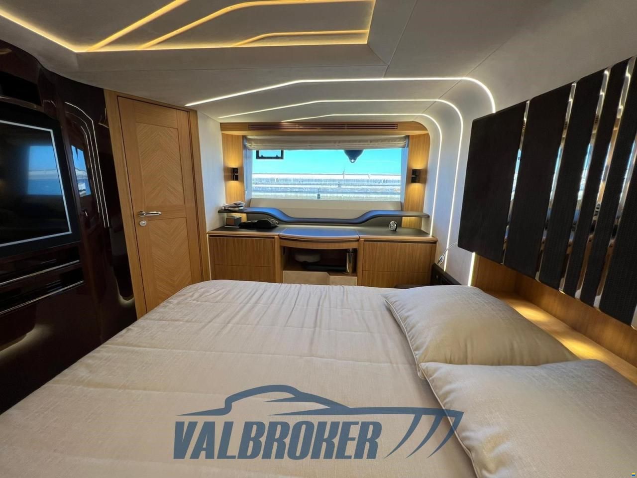 Galeon 680 FLY