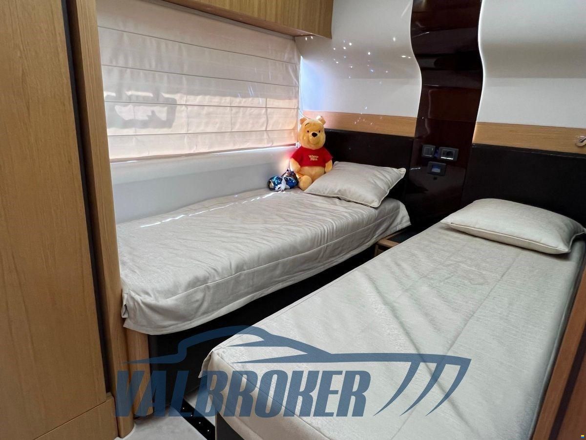 Galeon 680 FLY