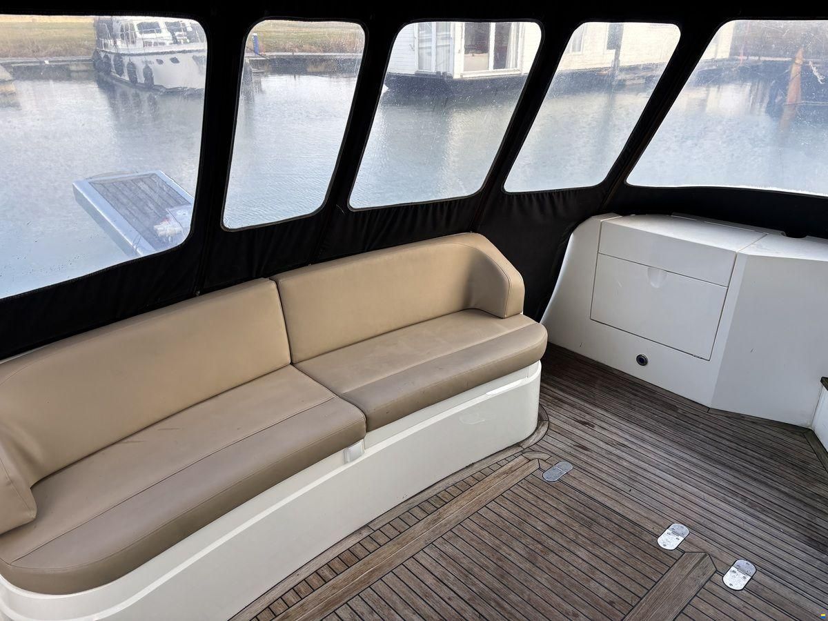 Fairline Squadron 52