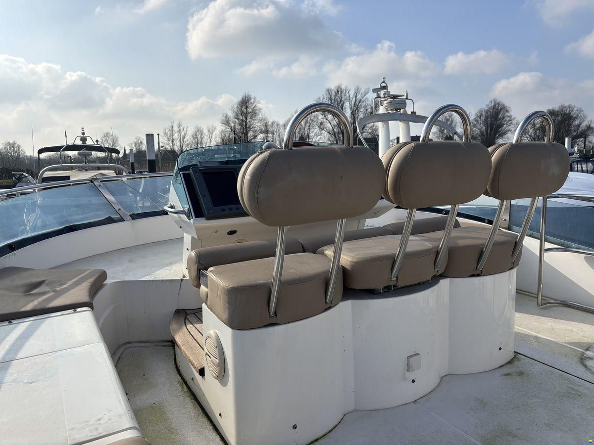 Fairline Squadron 52