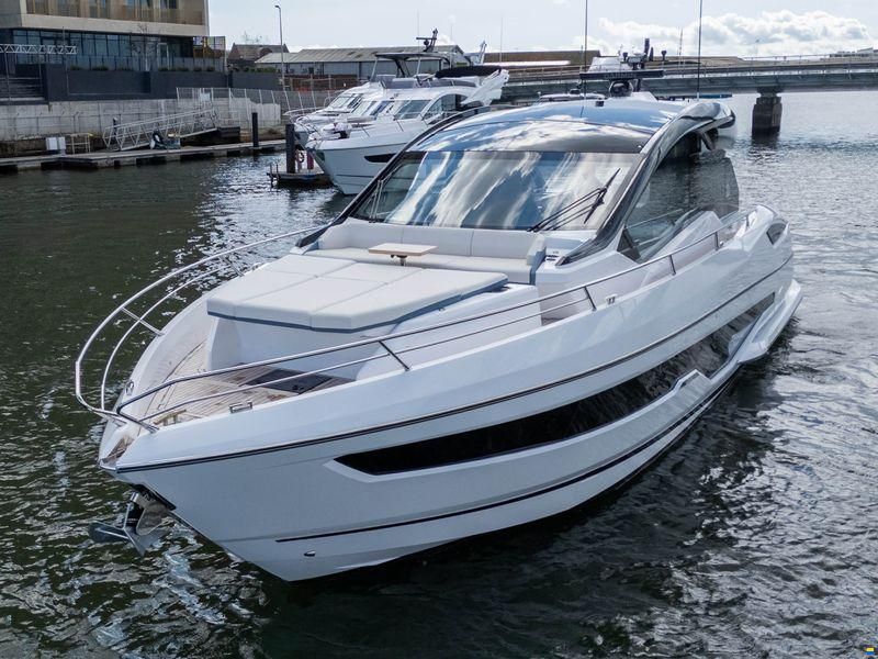 Sunseeker Predator 55