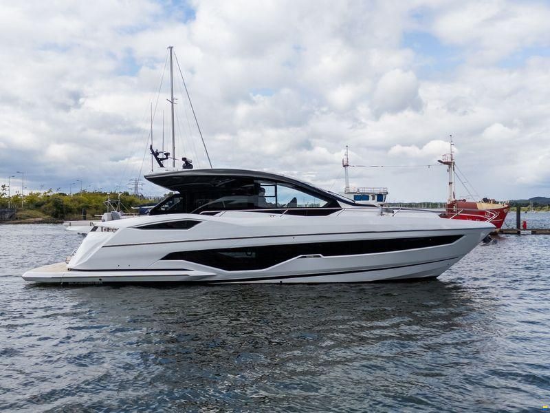 Sunseeker Predator 55