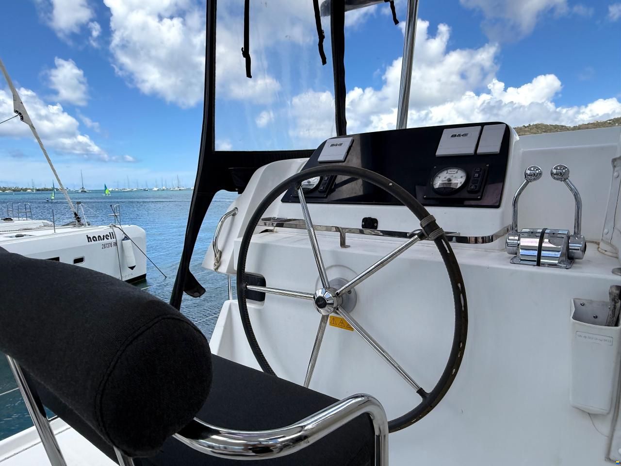 Lagoon 42