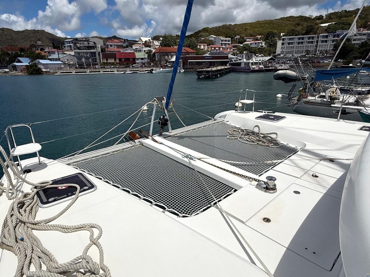 Lagoon 42