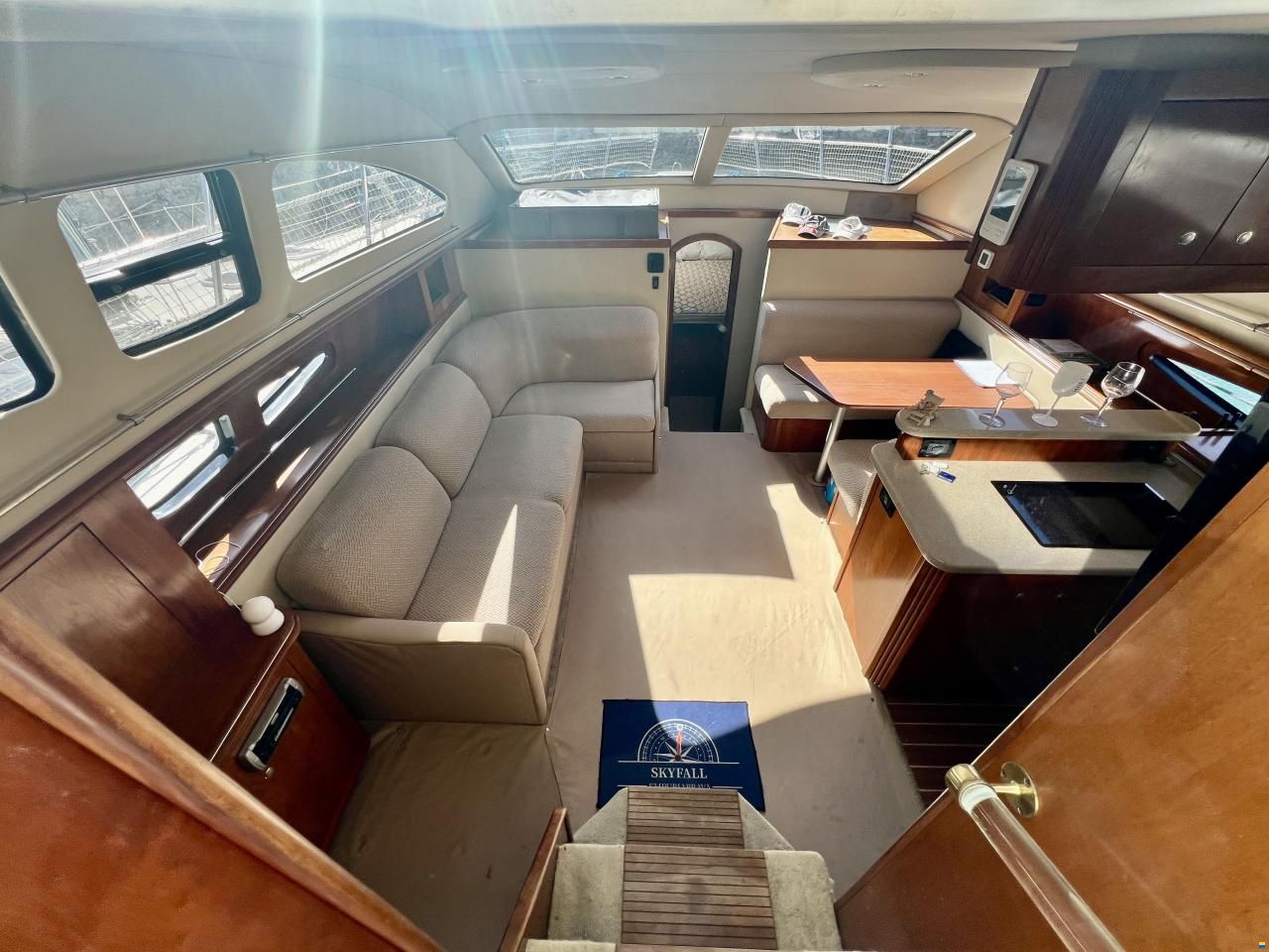 Cruiser Yachts 405 Express Motoryachts