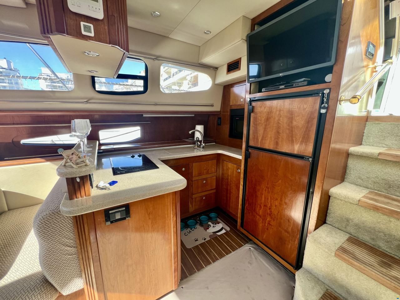 Cruiser Yachts 405 Express Motoryachts
