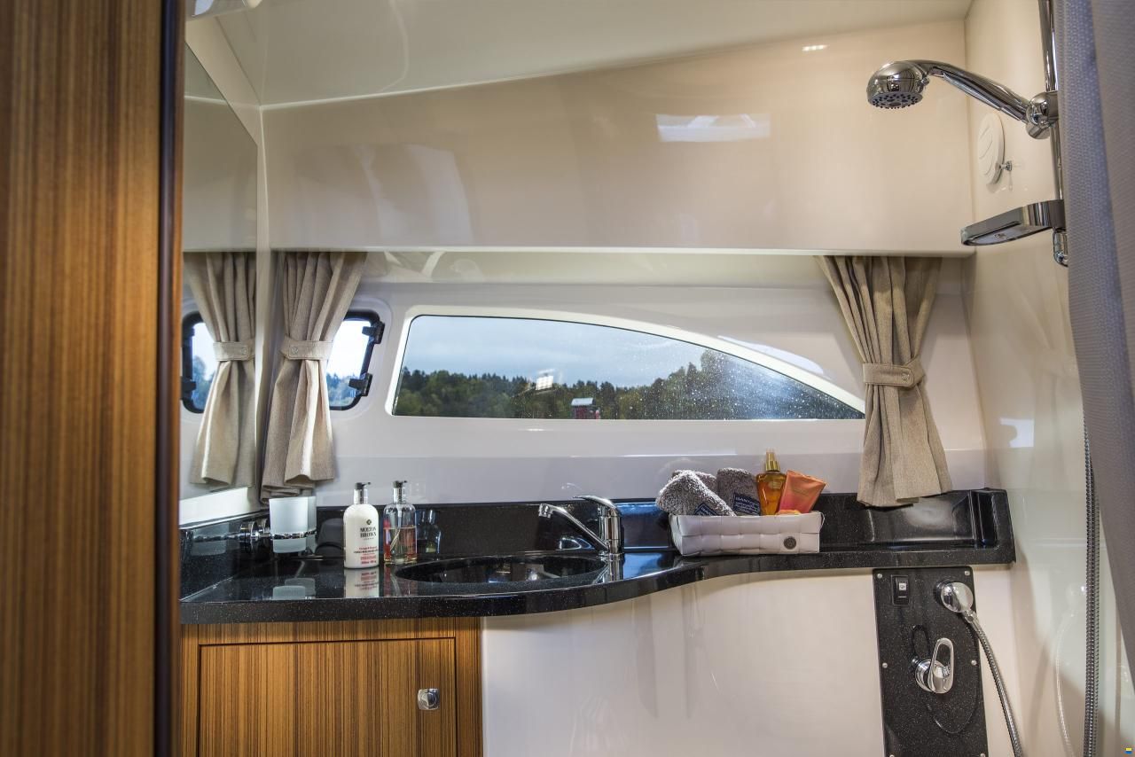 Marex 310 Sun Cruiser