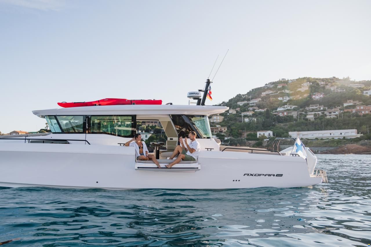 Axopar 45 Cross Cabin