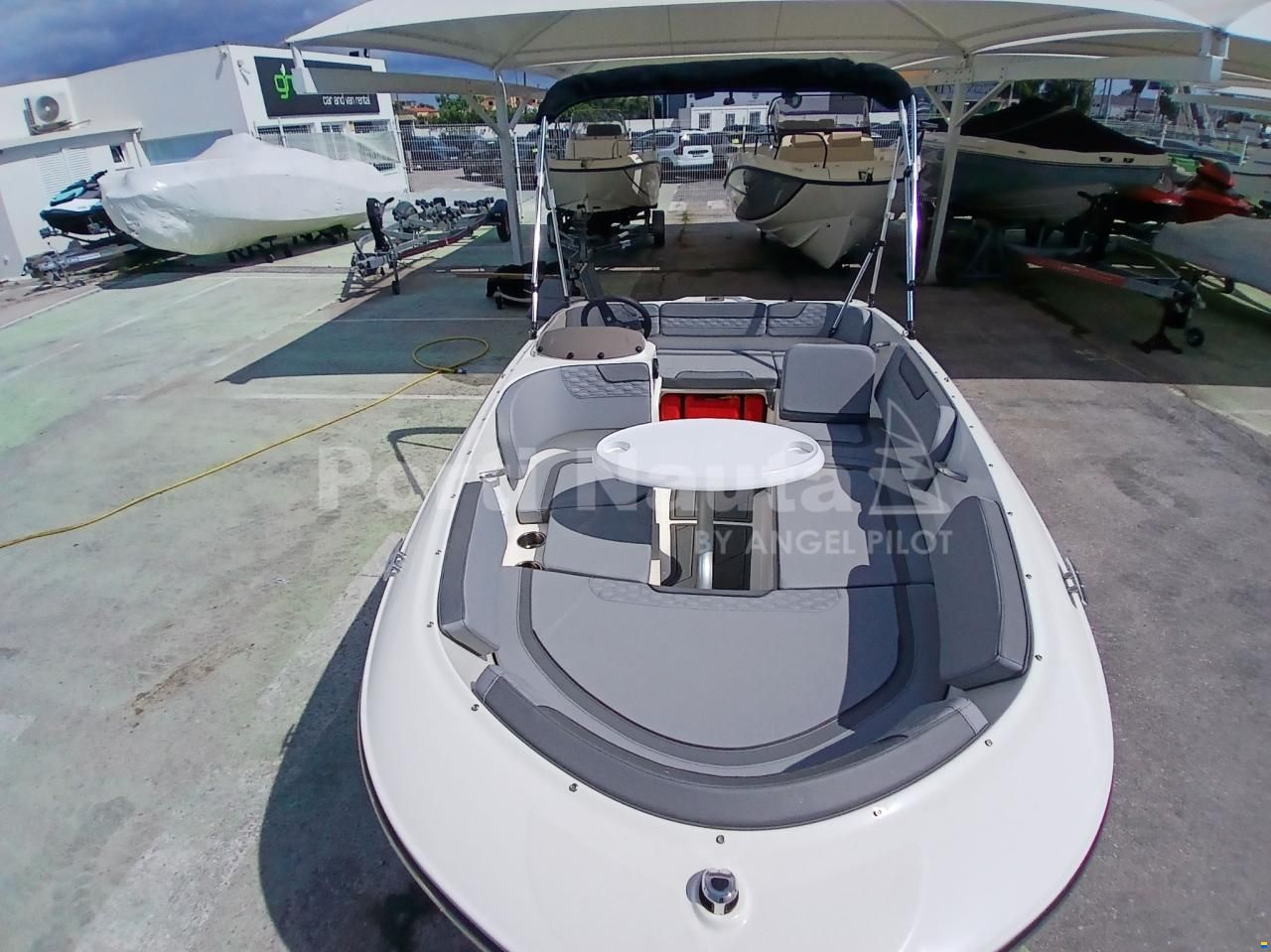 Bayliner M15