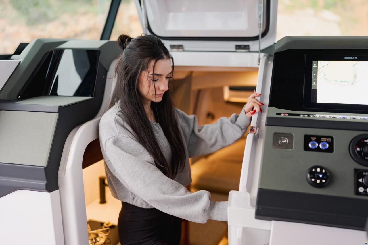 Axopar 38 Cross Cabin