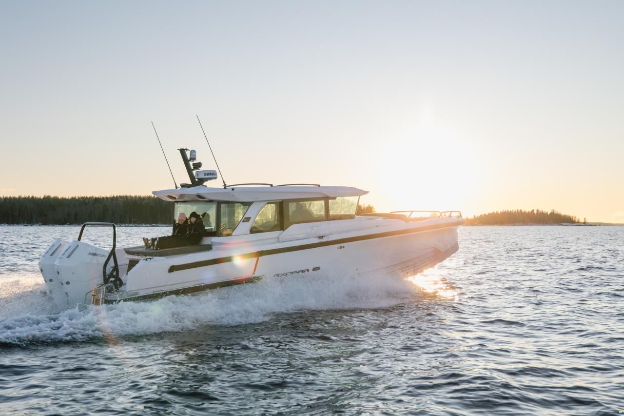 Axopar 38 Cross Cabin